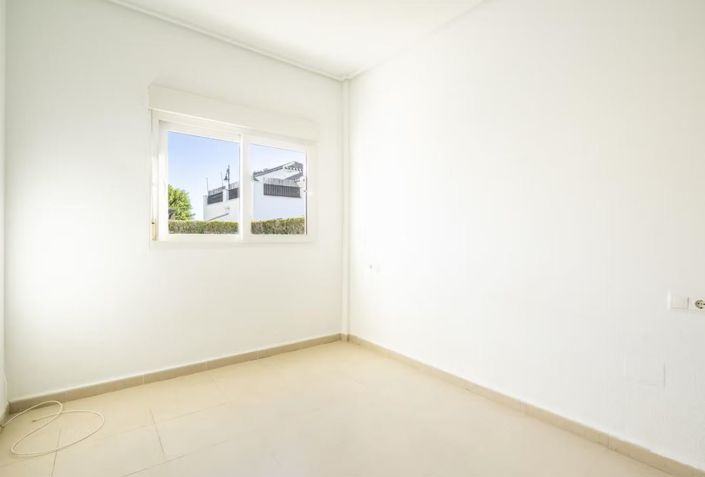 Image No.11-2 Bed Villa for sale