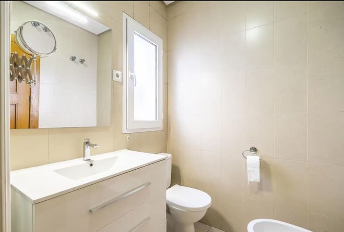 Image No.12-2 Bed Villa for sale