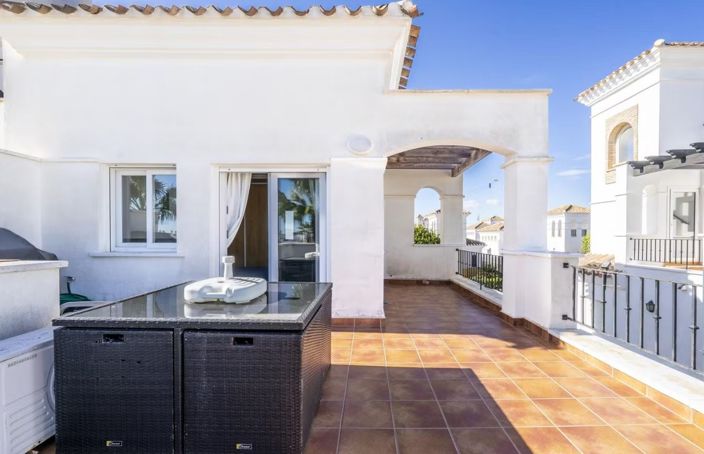 Image No.10-2 Bed Townhouse for sale