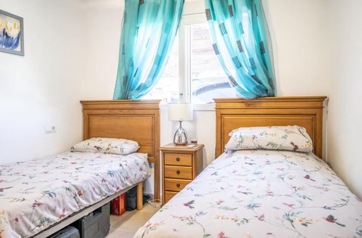 Image No.6-2 Bed Townhouse for sale