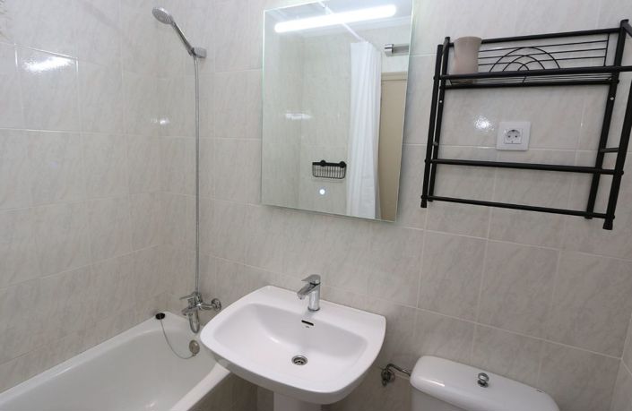 Image No.19-2 Bed Townhouse for sale