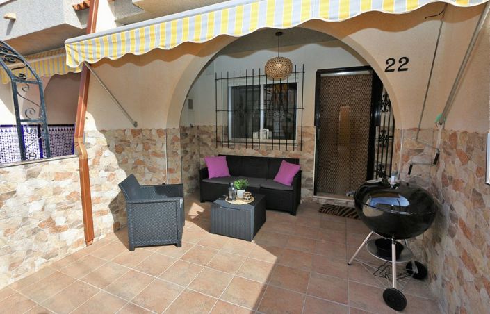 Image No.2-2 Bed Townhouse for sale