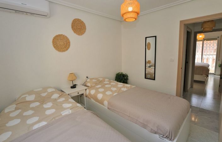 Image No.21-2 Bed Townhouse for sale