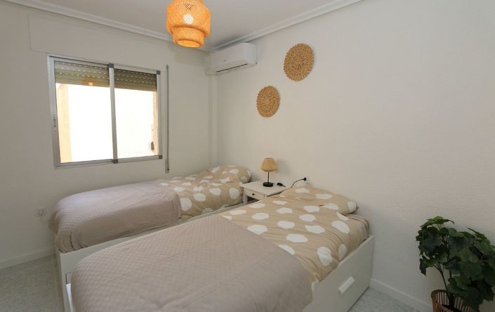 Image No.22-2 Bed Townhouse for sale