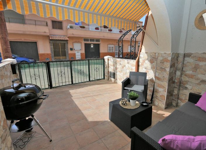 Image No.3-2 Bed Townhouse for sale