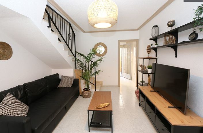 Image No.7-2 Bed Townhouse for sale