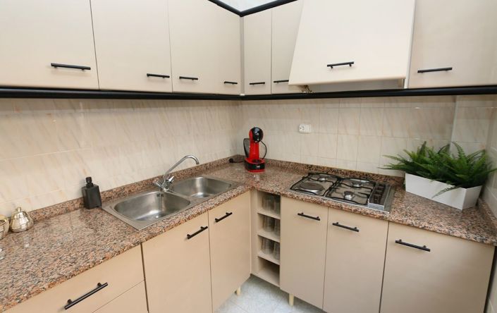 Image No.9-2 Bed Townhouse for sale