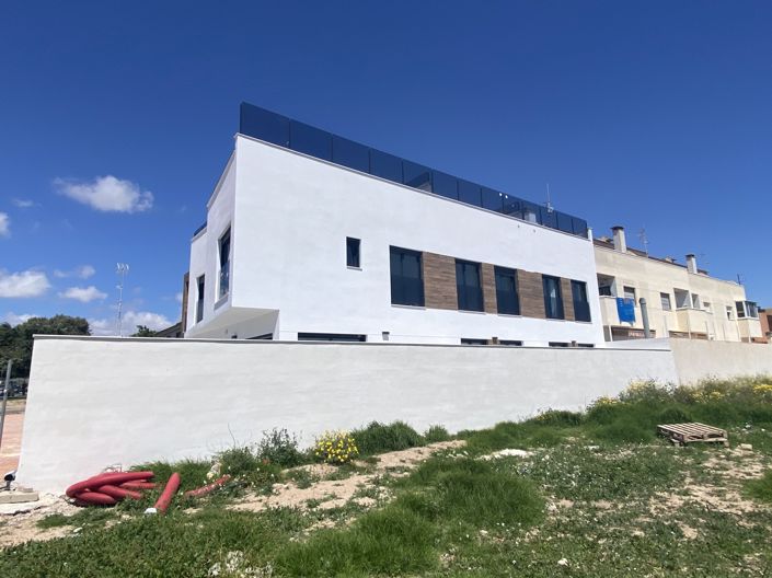 Image No.17-2 Bed Apartment for sale