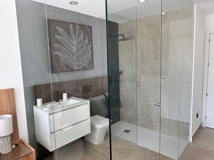 Image No.16-2 Bed Apartment for sale