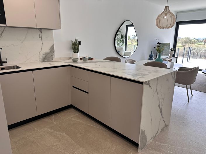 Image No.5-2 Bed Apartment for sale