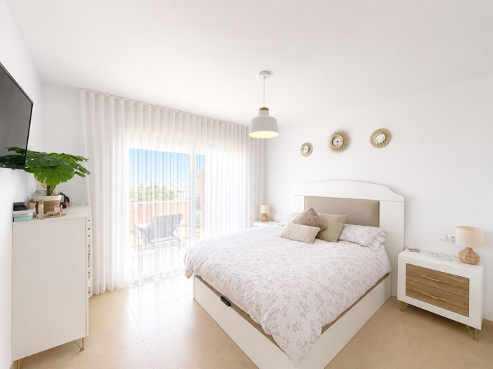 Image No.10-2 Bed Apartment for sale