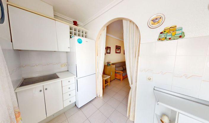 Image No.12-2 Bed Townhouse for sale