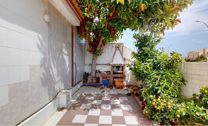 Image No.5-2 Bed Townhouse for sale