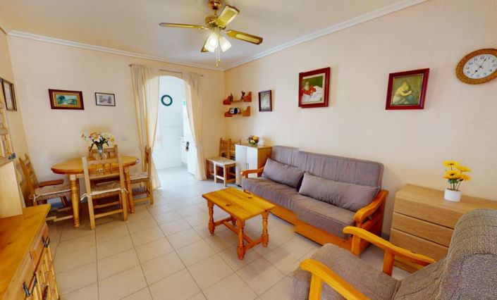 Image No.8-2 Bed Townhouse for sale