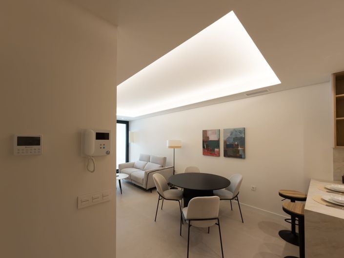 Image No.17-2 Bed Apartment for sale