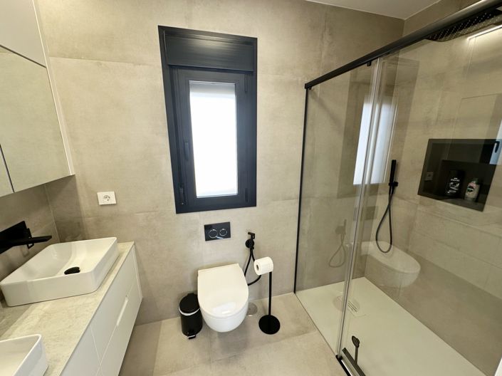 Image No.17-3 Bed Villa for sale