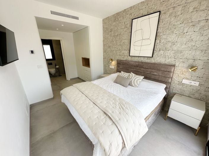Image No.19-3 Bed Villa for sale