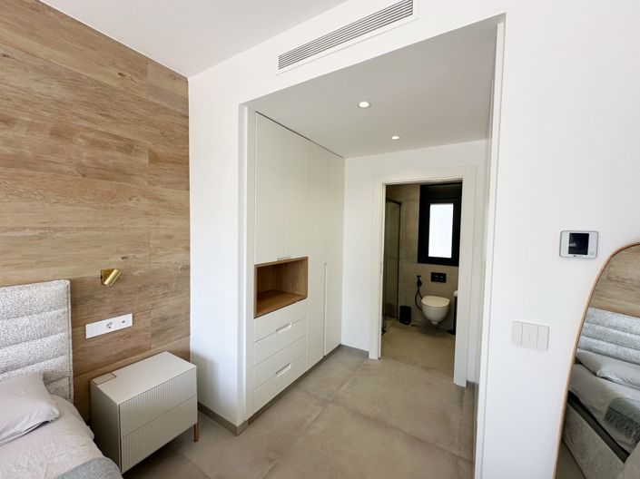 Image No.24-3 Bed Villa for sale