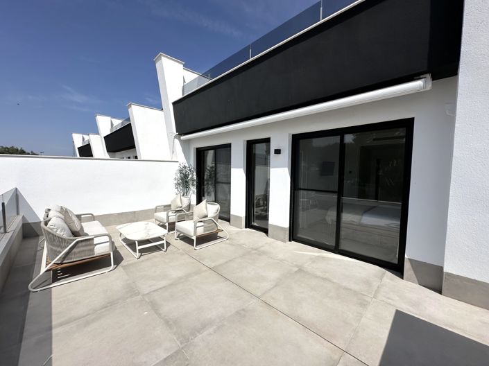 Image No.32-3 Bed Villa for sale
