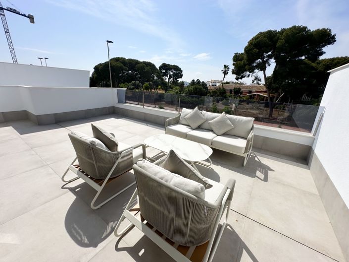 Image No.33-3 Bed Villa for sale
