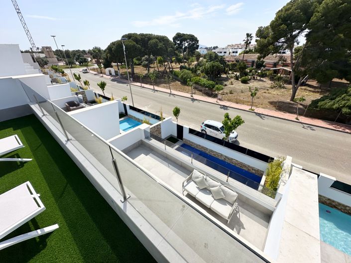 Image No.43-3 Bed Villa for sale