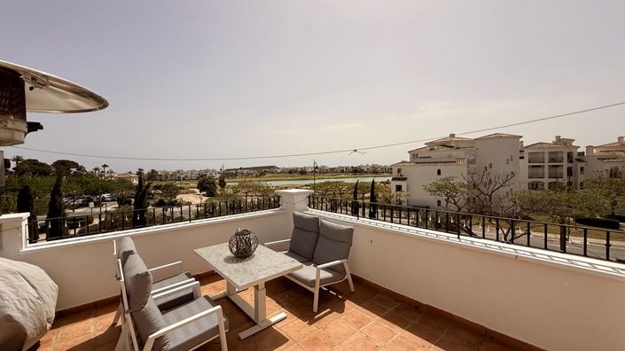 Image No.20-2 Bed Apartment for sale