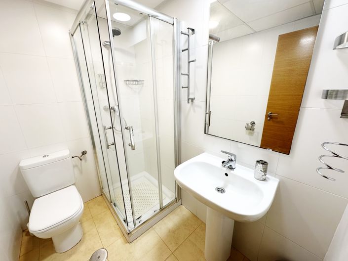 Image No.19-2 Bed Apartment for sale