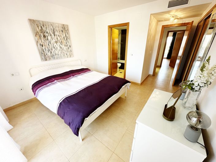 Image No.23-2 Bed Apartment for sale