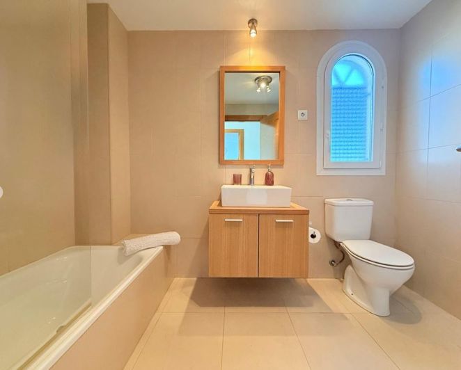 Image No.15-2 Bed Apartment for sale