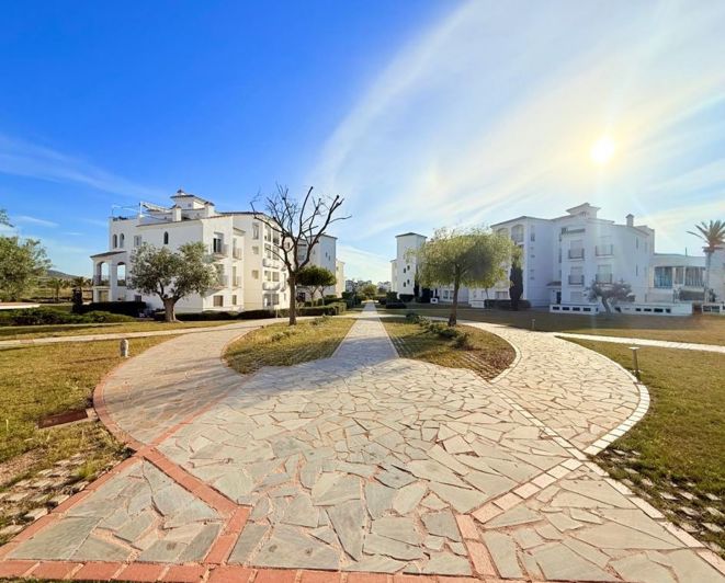 Image No.21-2 Bed Apartment for sale