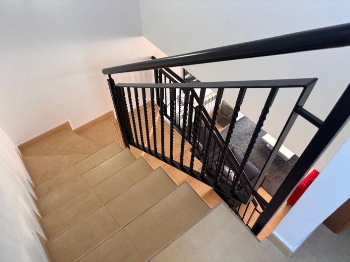 Image No.18-2 Bed Townhouse for sale