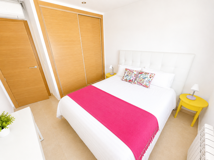 Image No.18-2 Bed Townhouse for sale