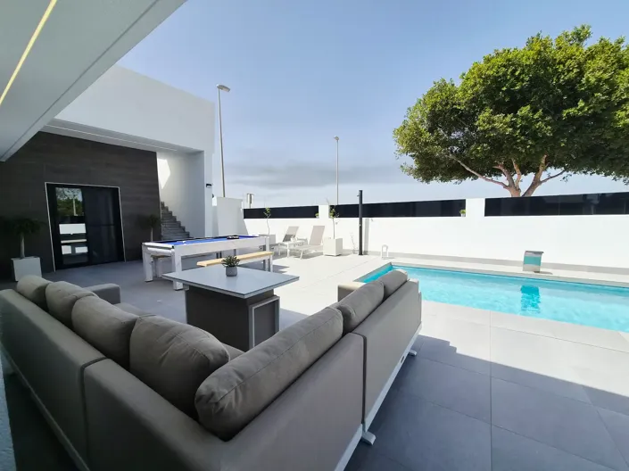 Image No.18-3 Bed Villa for sale