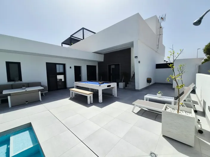 Image No.29-3 Bed Villa for sale