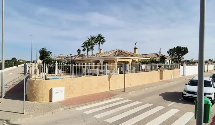 Image No.33-4 Bed Villa for sale