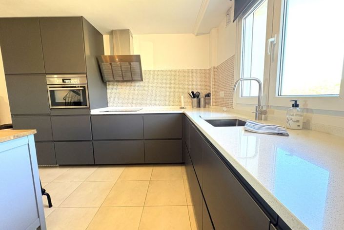 Image No.12-3 Bed Apartment for sale