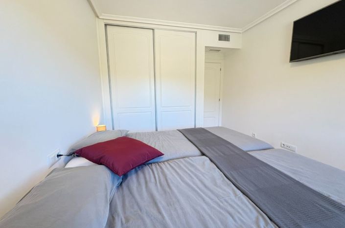Image No.27-3 Bed Apartment for sale