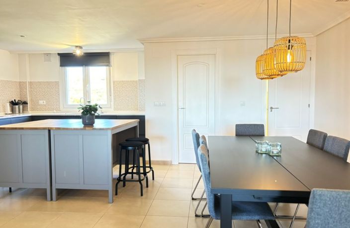 Image No.8-3 Bed Apartment for sale