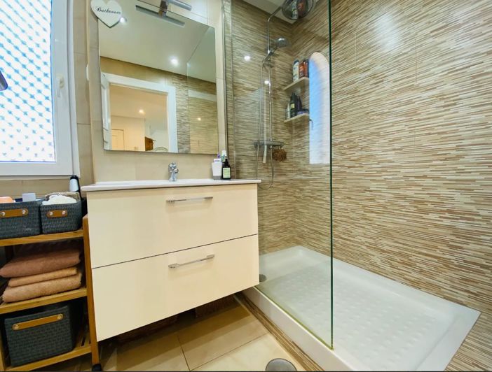 Image No.18-2 Bed Apartment for sale