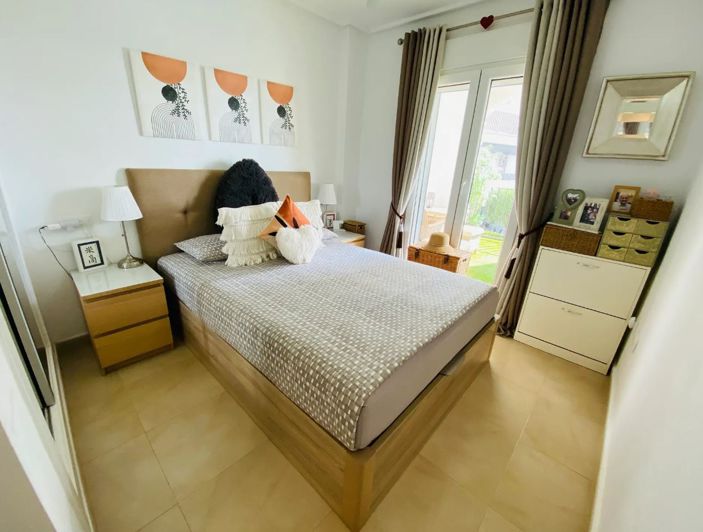 Image No.20-2 Bed Apartment for sale