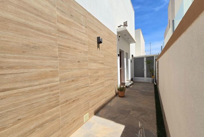 Image No.29-3 Bed Villa for sale