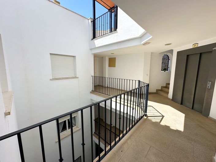 Image No.21-2 Bed Apartment for sale