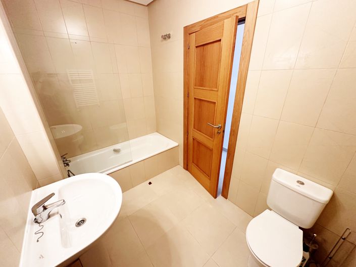 Image No.20-2 Bed Villa for sale