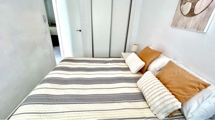 Image No.11-2 Bed Apartment for sale