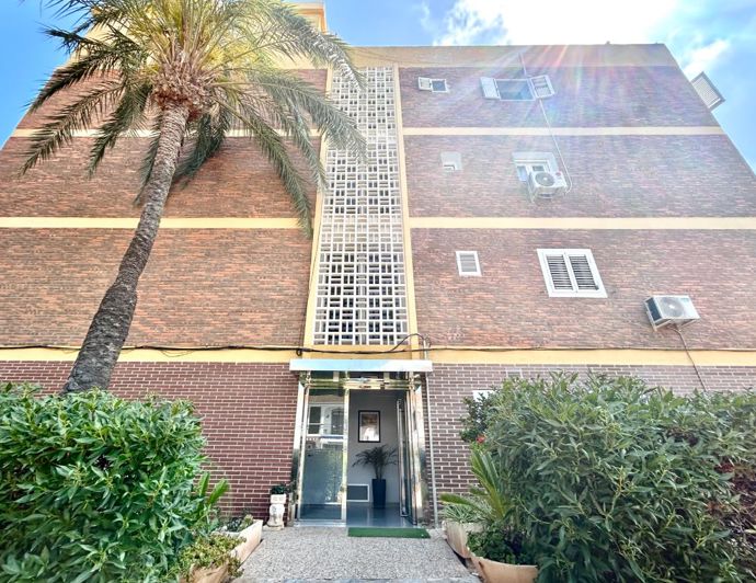 Image No.19-2 Bed Apartment for sale