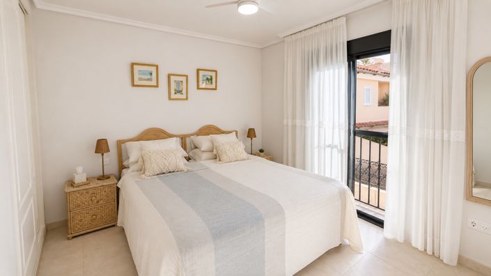 Image No.8-2 Bed Apartment for sale