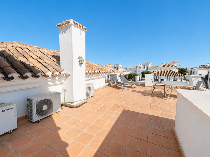 Image No.20-2 Bed Villa for sale