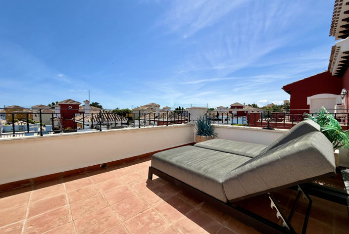 Image No.22-2 Bed Townhouse for sale