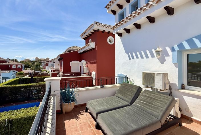 Image No.4-2 Bed Townhouse for sale