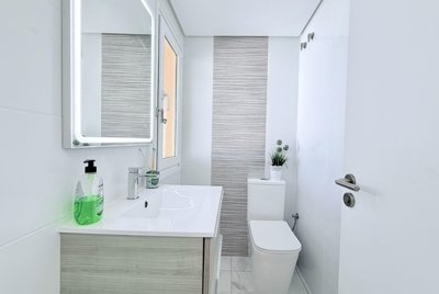 modern-bathroom-isla-grosa-villa-mar-menor-go